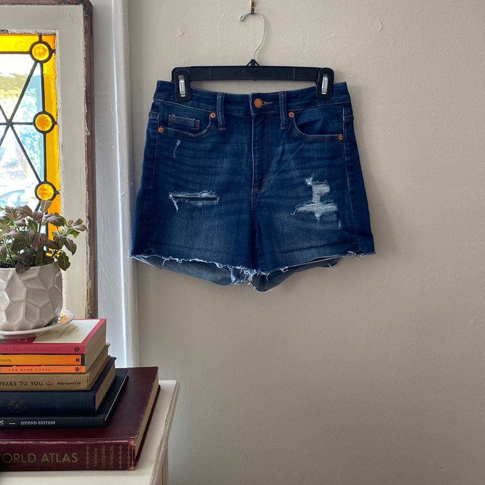 universal thread distressed denim shorts!